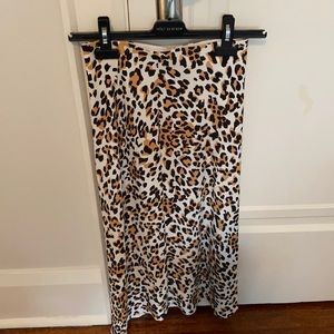 ARITZIA CHEETAH PRINT MIDI SKIRT SIZE 2